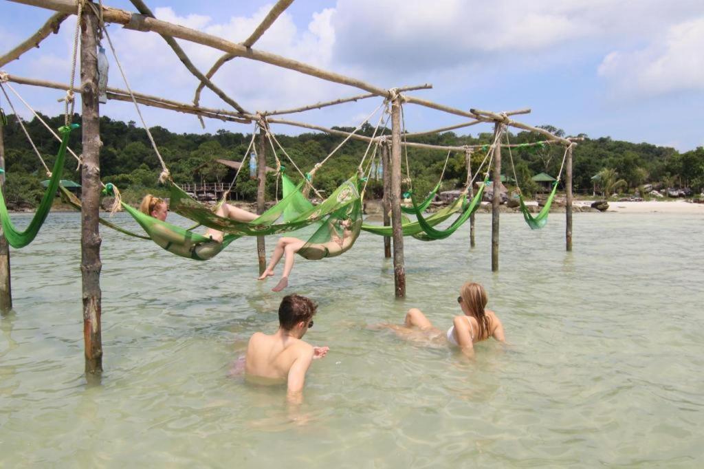 Hostel Mad Monkey Koh Rong Samloem Koh Rong Sanloem Exteriér fotografie